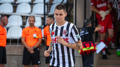 Сериозен наплив от елита за халф от Втора лига