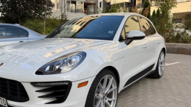 Бивш шеф и треньор на ЦСКА спипан в нарушения с Поршето си, отнесе го