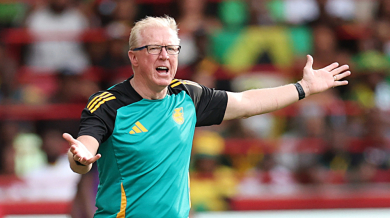 Стив Макларън хвърли оставка след провала с Ямайка