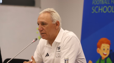 Поставиха Стоичков като №54 в историята