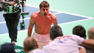 Първият финалист излъчен след зрелище със спасени 7 мачбола