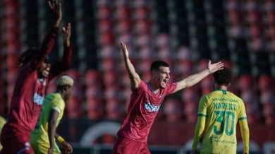 Носилка няма, абсурд бол!