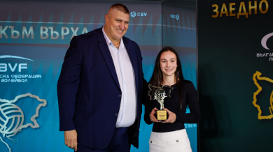 Ганев: Запалваме стотици хиляди деца, ще строим зали 