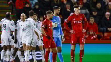 Митов и Абърдийн с грешна стъпка у дома