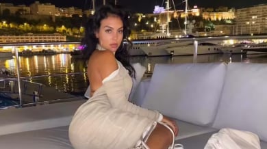 Любимата на Кристиано Роналдо извади силните си оръжия Снимки 18+