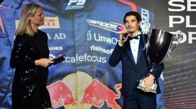 Ники Цолов получи наградата си от Формула 3