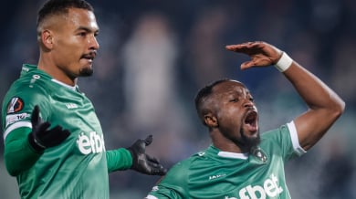 Какво става на терена? Това е позор!