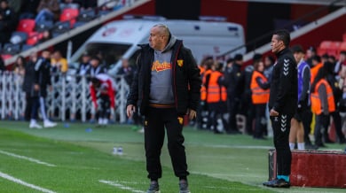 Еуфорията в Турция превърна Мъри Стоилов в император Снимка