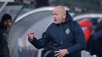 Лудогорец без треньора си срещу Септември