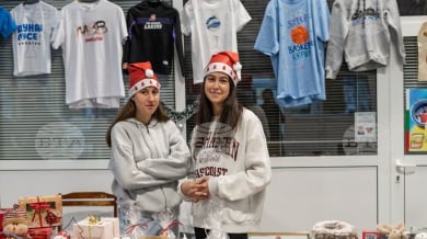 Благотворителен пазар помогна на 14-годишно болно момиче