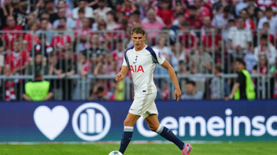 Мениджърът на Тотнъм защити грешник за счупен крак