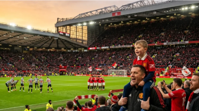 Дяволи и дракони опазиха традицията в Англия