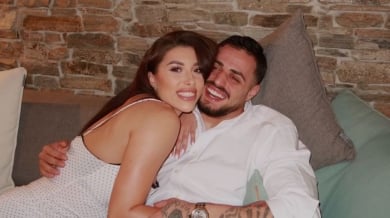 Карлос Насар награби любимата си в снежния рай Снимки