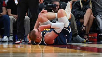 Йокич се счупи и Денвър падна лошо