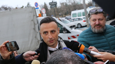 Бербатов: Сърцата ни плачат, Пенев беше нашият баща Видео