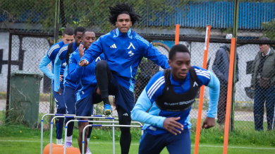 Пряк конкурент на Мъри Стоилов напира за ас на Левски