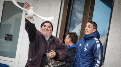 Треньорът на Левски се измъкна по бели гащи на въпрос за големия скандал