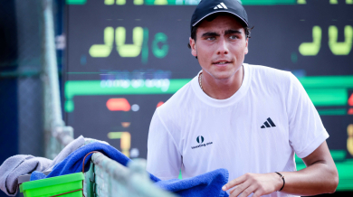 Иван Иванов бие в турнира на Надал