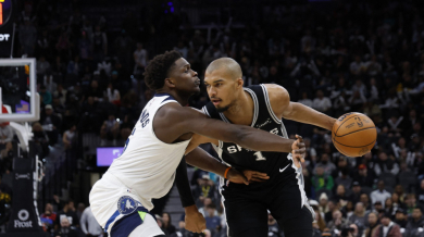 Уембаняма герой за Сан Антонио