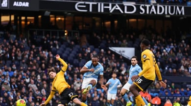 Манчестър Сити най-сетне би