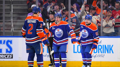 Защитник с хеттрик и три асистенции в мач №400