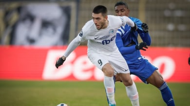 Първо в БЛИЦ: Наш голмайстор с любопитен трансфер в чужбина