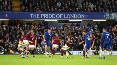 Късен гол зарадва Челси в драматичен мач