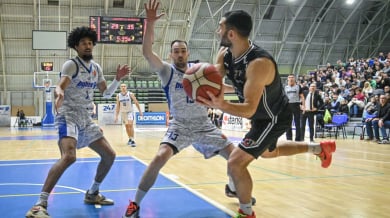 Академик спечели дербито на Пловдив