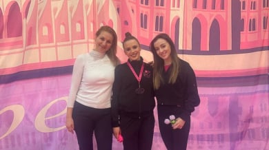 Лора Христова с успехи в гимнастиката