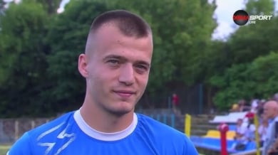 Лидер в Трета лига привлече нападател