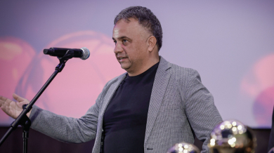 Ники Жадното става на 54