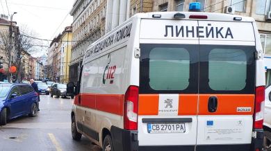 Тежка контузия на 15-годишен във Враца, откараха го в "Пирогов"