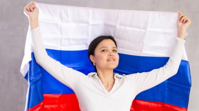 Световната гимнастика върна знамето и химна на Русия