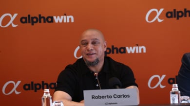 Потвърдено: Левски преговаря с Роберто Карлос