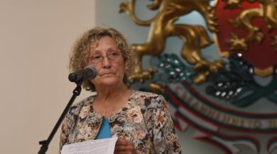 Нешка Робева става на 80