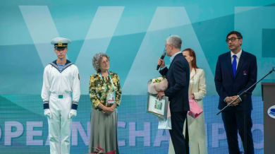 Наградиха великата Нешка Робева