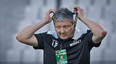 Любо Пенев за терена на Дери Сити: Това е една крива поляна