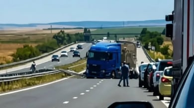 Венци Стефанов пред БЛИЦ: Почернени сме! Две наши деца загинаха на "Тракия", пометени от тир