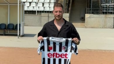Играл в Шотландия подписа с отбор от Втора лига