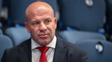 Министър Керязов показа кой подкрепя в голямия финал на Мондиал 2026