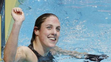 Холандка с два световни рекорда на плуване
