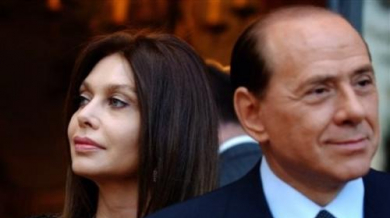 Силвио Берлускони се развежда