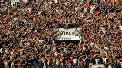 Десет пострадали при бой на фенове в Гърция