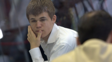 Карлсен победи Домингеш и се изравни на върха с Широв