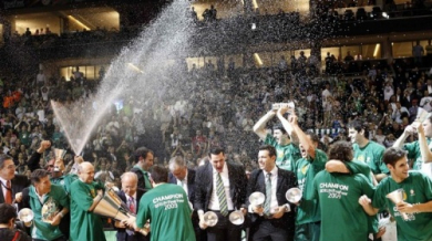 Панатинайкос шампион на Гърция по баскетбол с втори &quot;трипъл” в историята на клуба