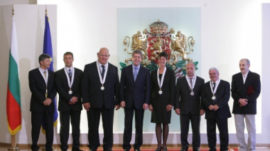 Георги Първанов връчи осем ордена на изтъкнати спортисти 