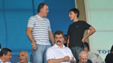 Сираков води сърбин за треньор в Левски