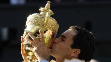 Федерер с шеста титла от &quot;Уимбълдън&quot;, влезе в историята