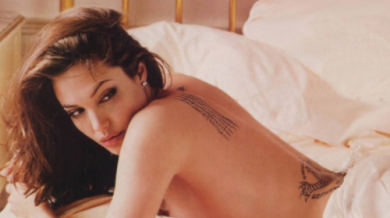 Анджелина Джоли и Бекъм заедно в секси реклама