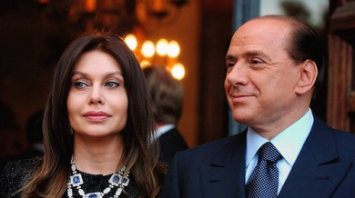 Жената на Берлускони го праща в клиника за сексманиаци